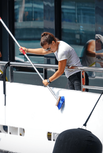 Εξωτερικός & εσωτερικός καθαρισμός Σκαφών